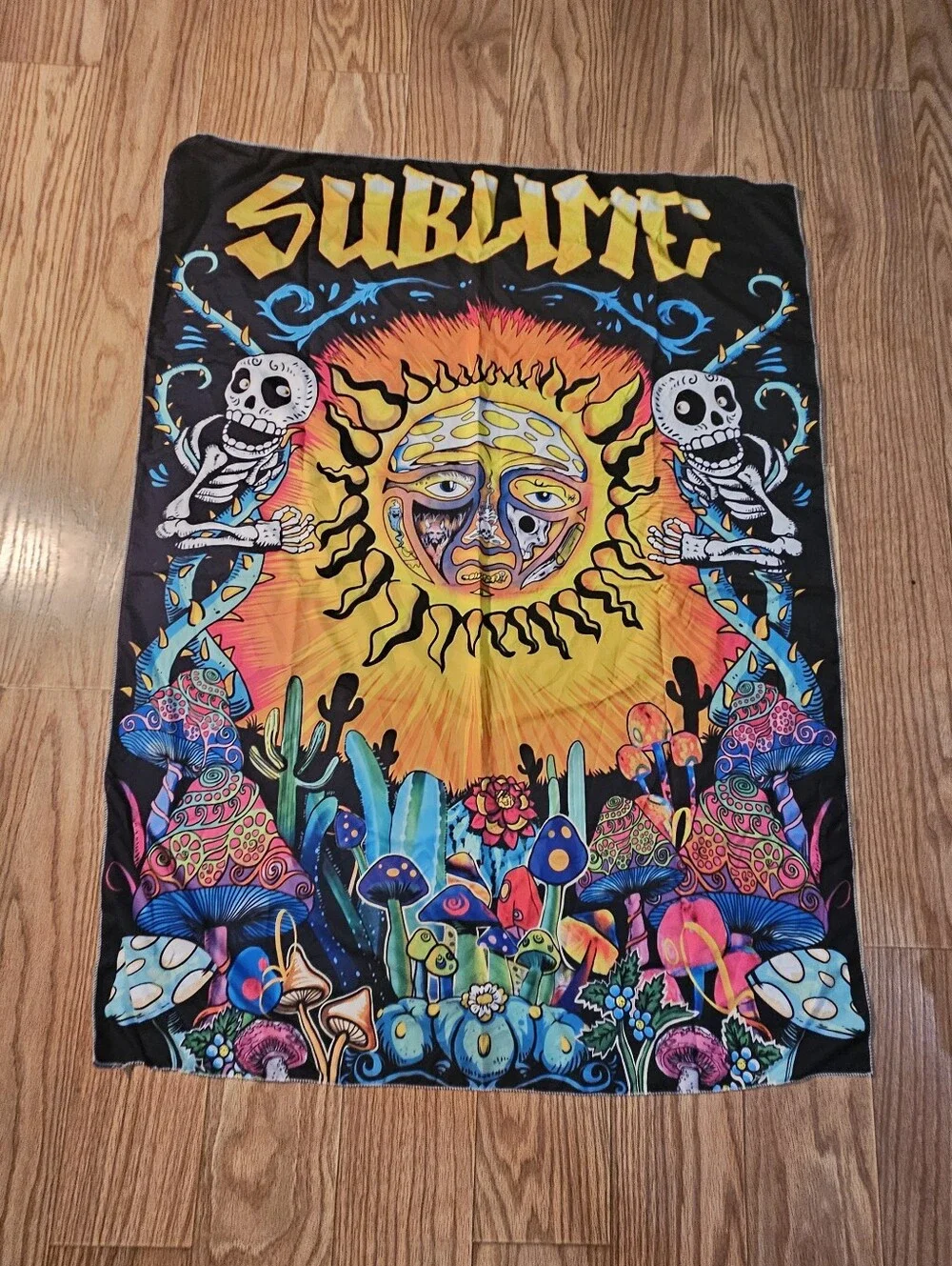 Sublime Poster Sun & Mushroom Psychedelic Wall Tapestry - Multicolor